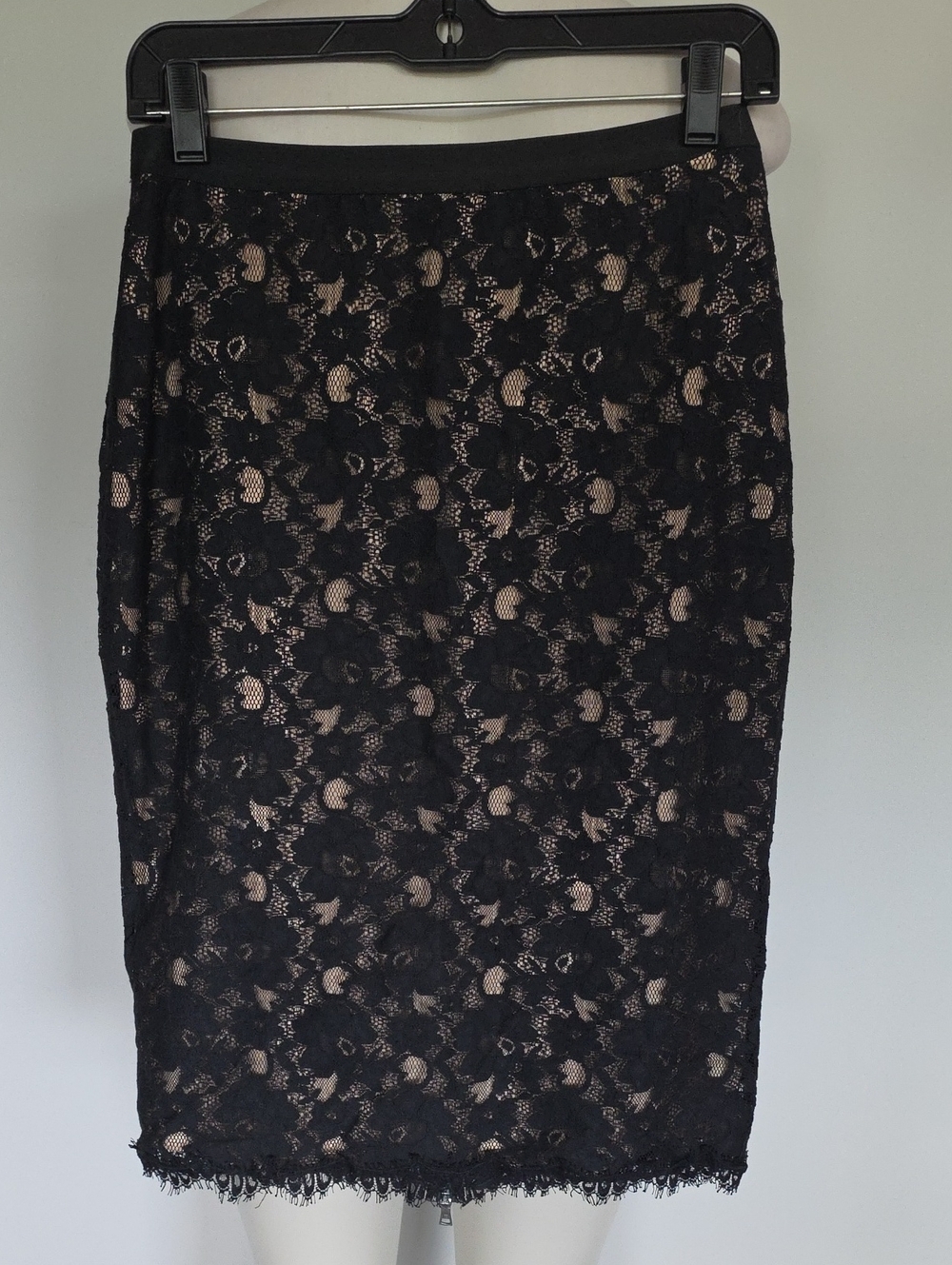 BCBG MaxAzria Bess black lace slirt with nude lining-M